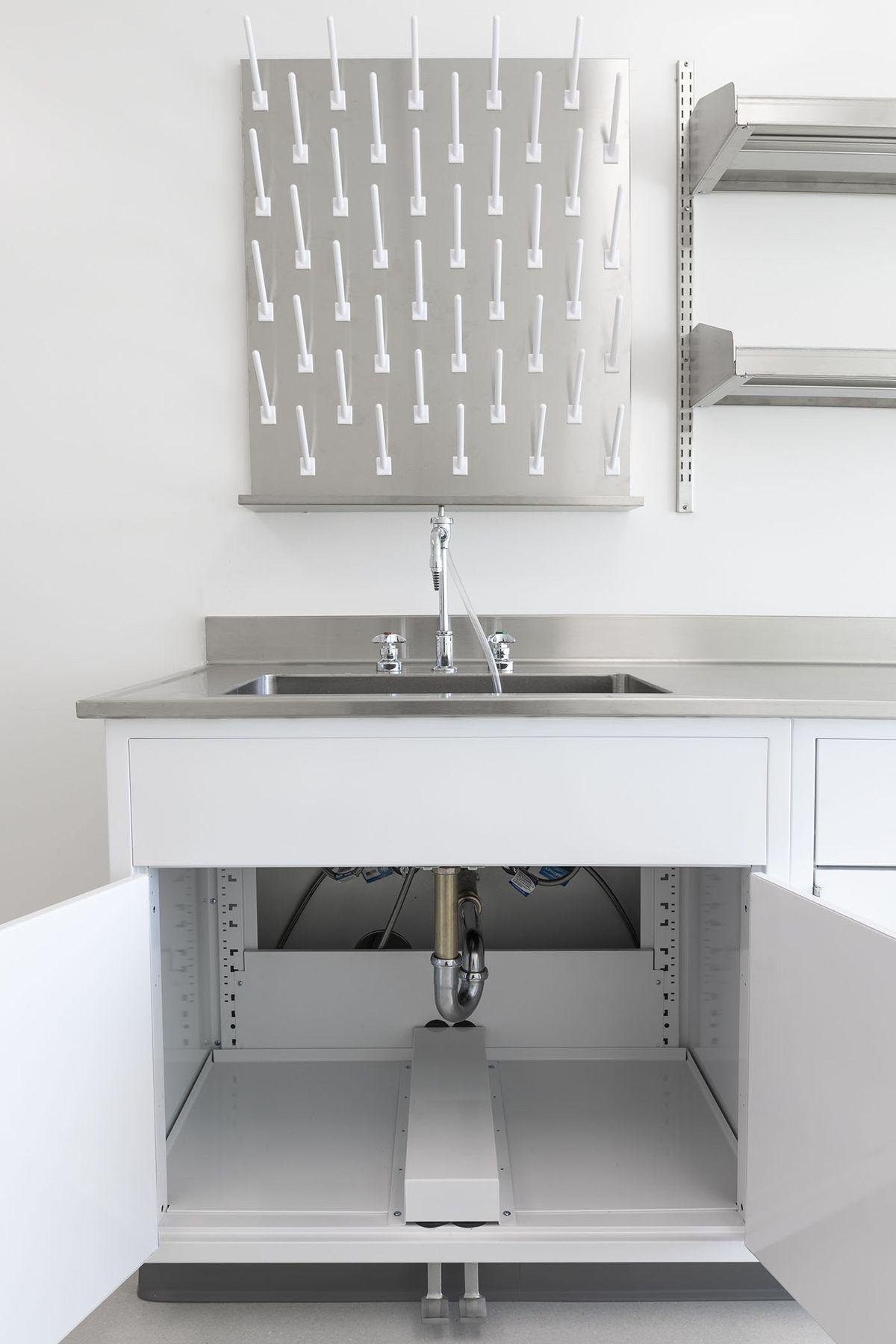High Quality Peg Board