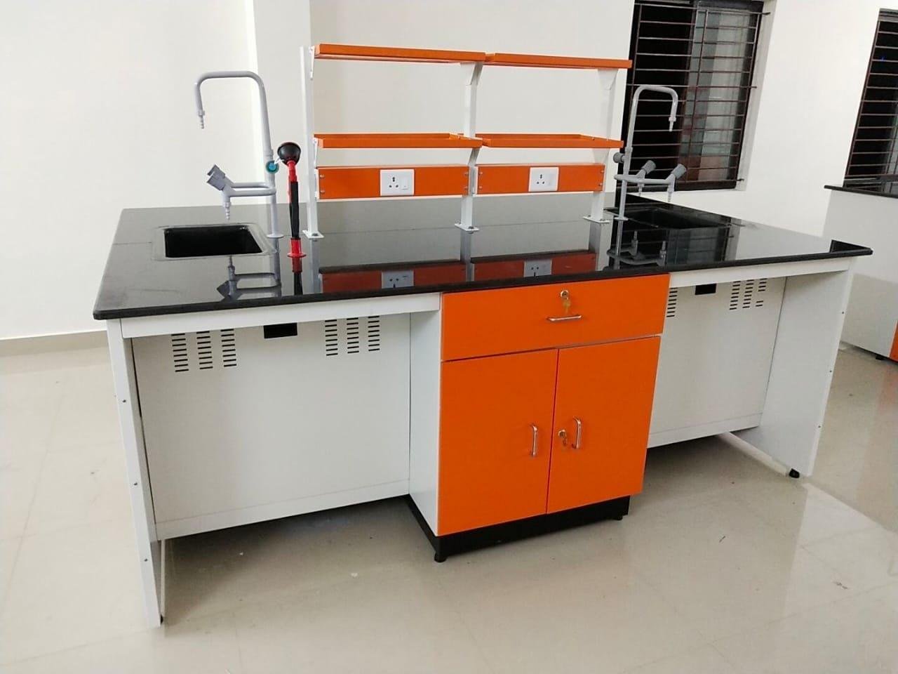 Laboratory Furniture Research Labs